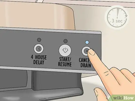 Сброс посудомоечной машины Frigidaire Шаг 4 Сброс посудомоечной машины Frigidaire Шаг 4