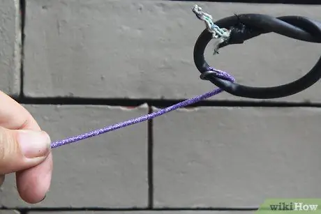 Повторное использование проволочных вешалок, шаг 2