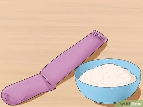 Сделайте теплый компресс, шаг 1