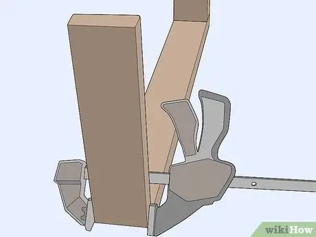 Сборка настенных гаражных полок Шаг 3