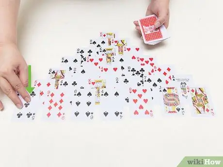 Играть в пасьянс Пирамида, шаг 4