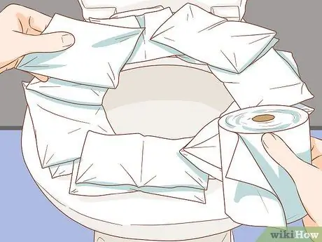 Продезинфицируйте общественный туалет, шаг 3