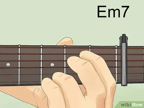 Играть в Wonderwall на гитаре, шаг 3