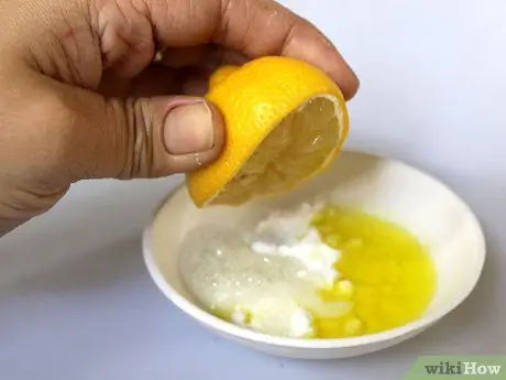 Удалите краску с лица Шаг 14