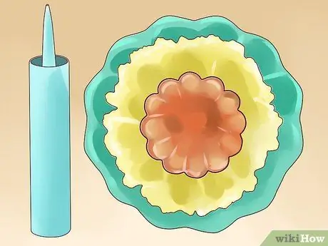 Сделайте недорогую цветочную тарелку Garden Art Шаг 12