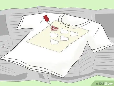 Puffy Paint a Shirt Шаг 6