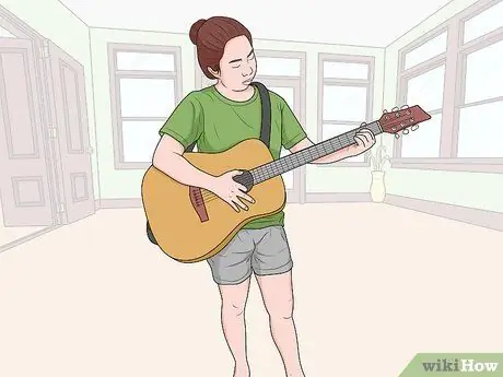 Сыграйте акустический бас, шаг 2