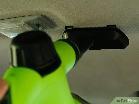 Детализируйте автомобиль с помощью пароочистителя Шаг 5 Детализируйте автомобиль с помощью пароочистителя Шаг 5
