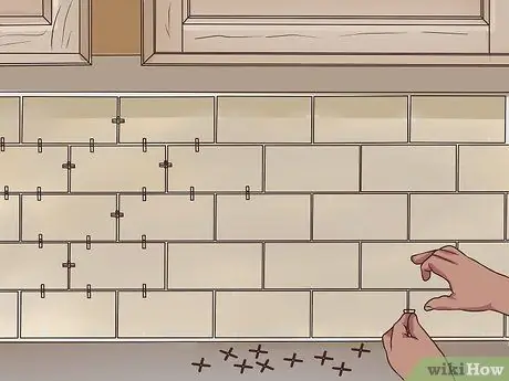 Установите панель Subway Tile Backsplash Шаг 14 Установите панель Subway Tile Backsplash Шаг 14
