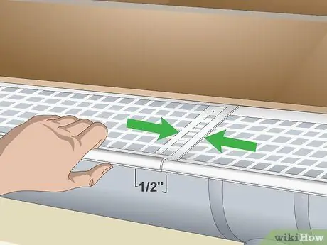 Установите ограждение желоба Шаг 5