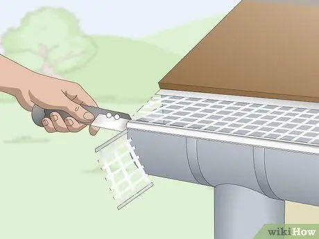 Установите ограждение желоба Шаг 7