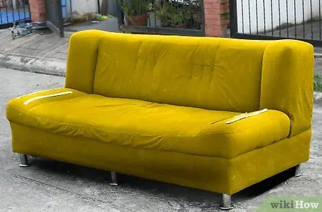 Покрасьте диван спреем, шаг 11