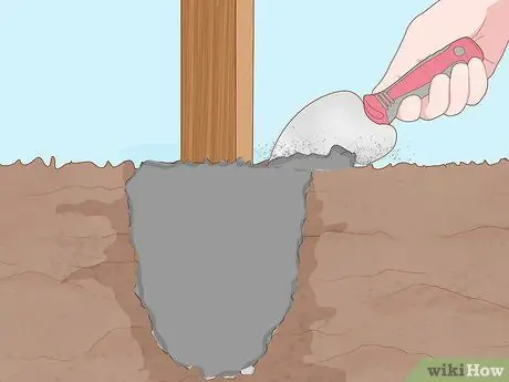 Защитите деревянный столб от гниения в земле Шаг 13