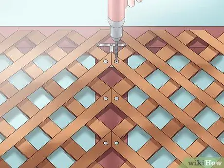 Установите Lattice Step 10