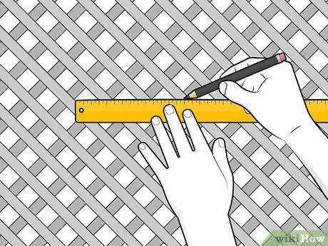 Вырезать пластиковую решетку Шаг 6