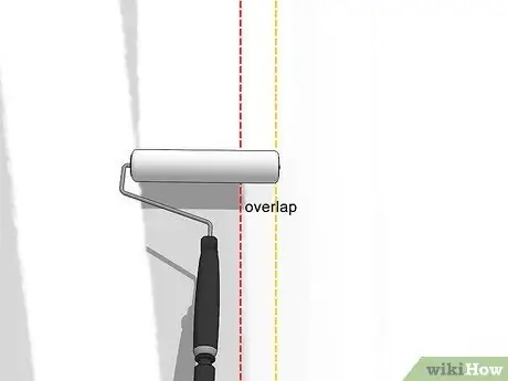Используйте малярный валик. Шаг 11