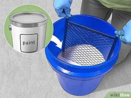 Используйте малярный валик. Шаг 4