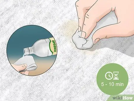 Уберите вазелин из одежды Шаг 14