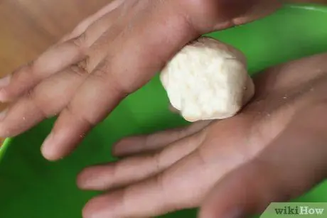 Сделать лепку из белого хлеба Шаг 8