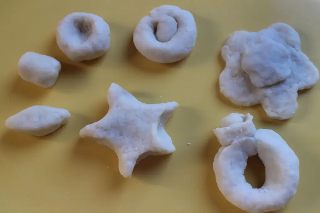 Как сделать лепку из белого хлеба: 9 шагов