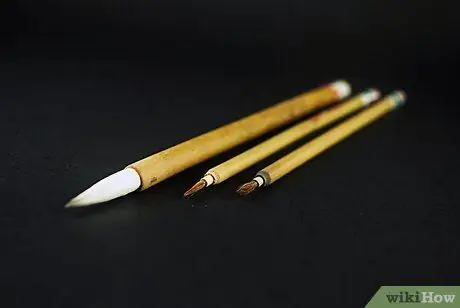 Используйте кисть для китайской каллиграфии, шаг 1