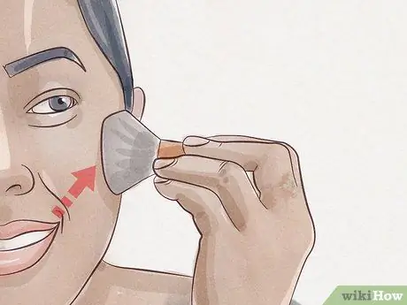 Ужасный макияж с макияжем Шаг 4
