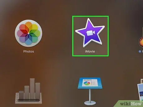Добавить видео в iMovie Шаг 1