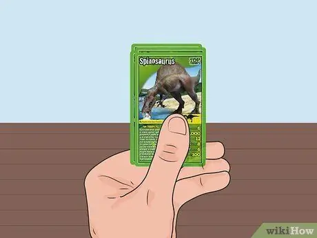 Играть в Top Trumps Шаг 03
