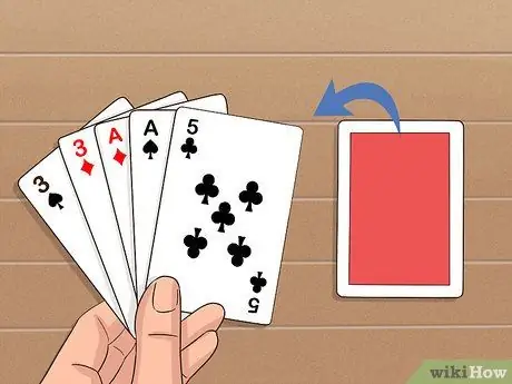 Сыграть в Hand and Foot Step 12