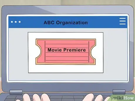 Посещение кинопремьеры Шаг 2 Посещение кинопремьеры Шаг 2