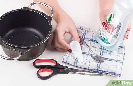 Сделайте дымовую гранату, шаг 2 Сделайте дымовую гранату, шаг 2