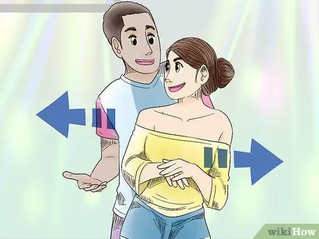 Танец с девушкой в клубе Шаг 11