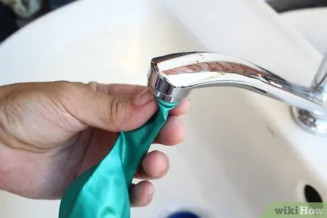 Брызги краски с воздушными шарами Шаг 8