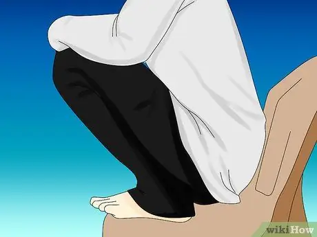 Сядьте как L Lawliet из Death Note Step 9