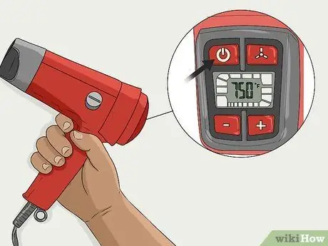 Используйте тепловую пушку для сушки краски Шаг 9