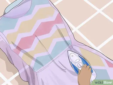 Рисуем на платье Шаг 6