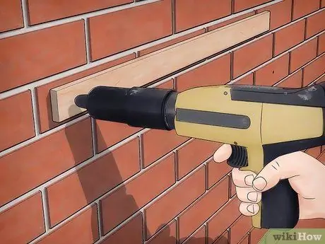 Гвоздь в кирпич, шаг 17