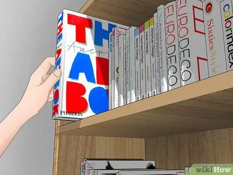 Храните большие книги в классе Шаг 12