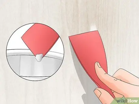 Заполнение отверстий для ногтей в гипсокартоне без покраски Шаг 3