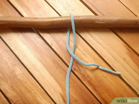 Завяжите натяжную петлю, шаг 2
