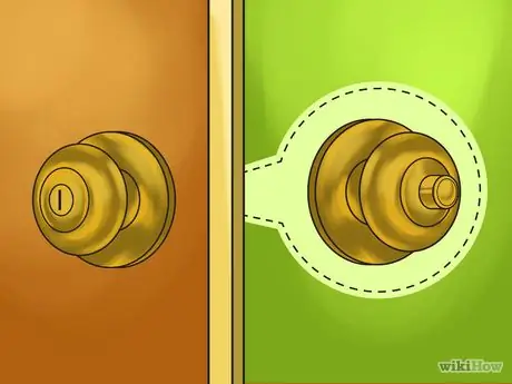 Открыть дверь ножом Step 1