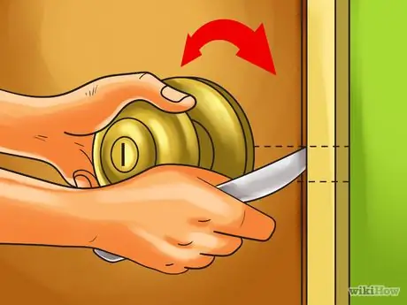 Открыть дверь ножом Step 4