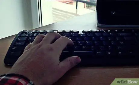 Узнайте, играет ли кто-нибудь в игру на ноутбуке (только для учителей) Шаг 2