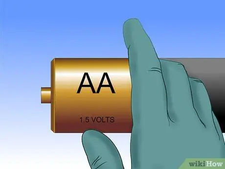 Удаление пролитой аккумуляторной кислоты Шаг 4