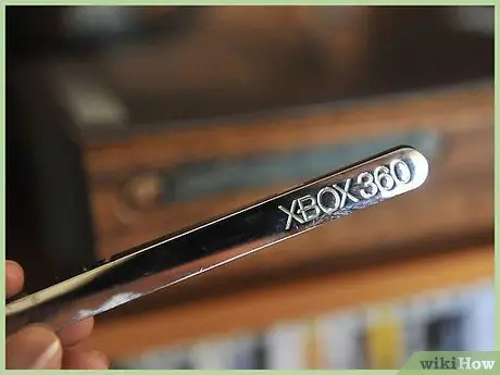 Принудительно извлечь диск, застрявший в Xbox 360 Шаг 1 Принудительно извлечь диск, застрявший в Xbox 360 Шаг 1