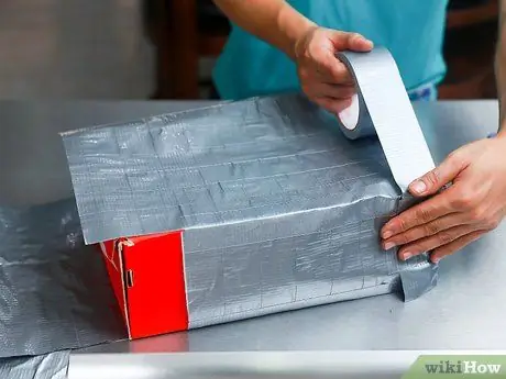 Сделайте рюкзак из клейкой ленты Шаг 12