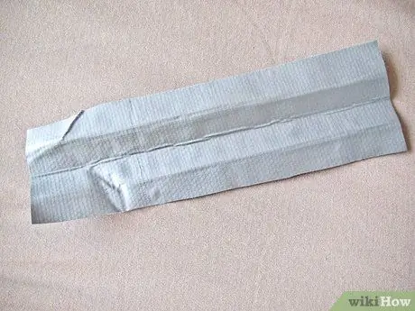 Сделайте лук из клейкой ленты Шаг 4
