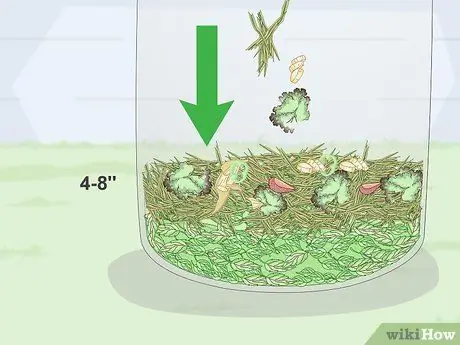 Добавьте азот в компост Шаг 11