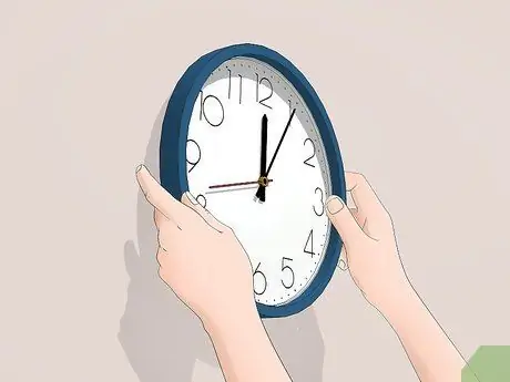 Повесьте настенные часы Шаг 11