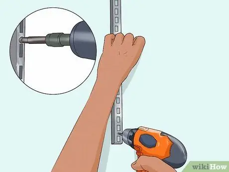 Сборка регулируемых полок для кладовой Шаг 13